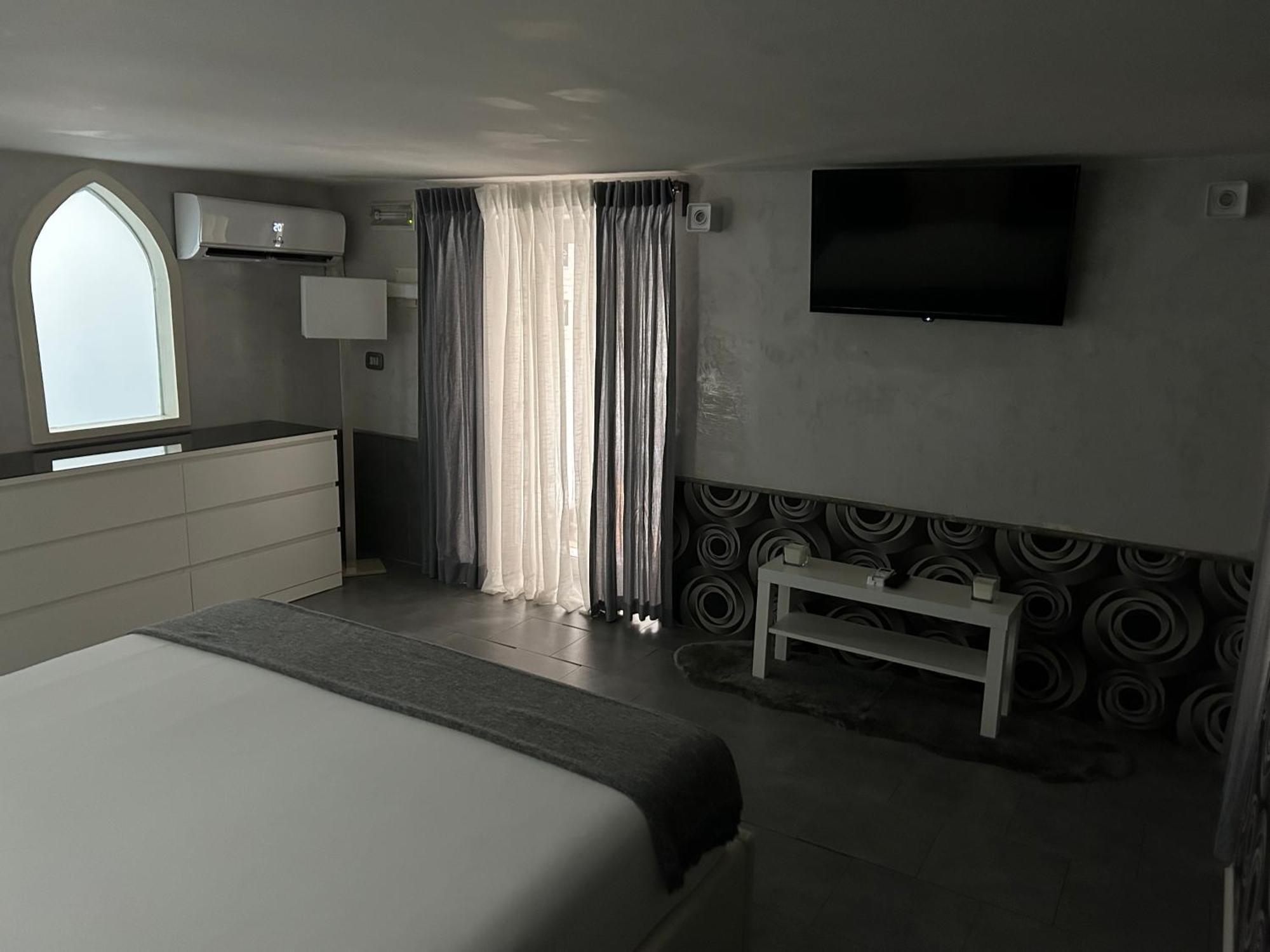 A Un Passo Dal Castello Maschio Angioino Apartment Naples